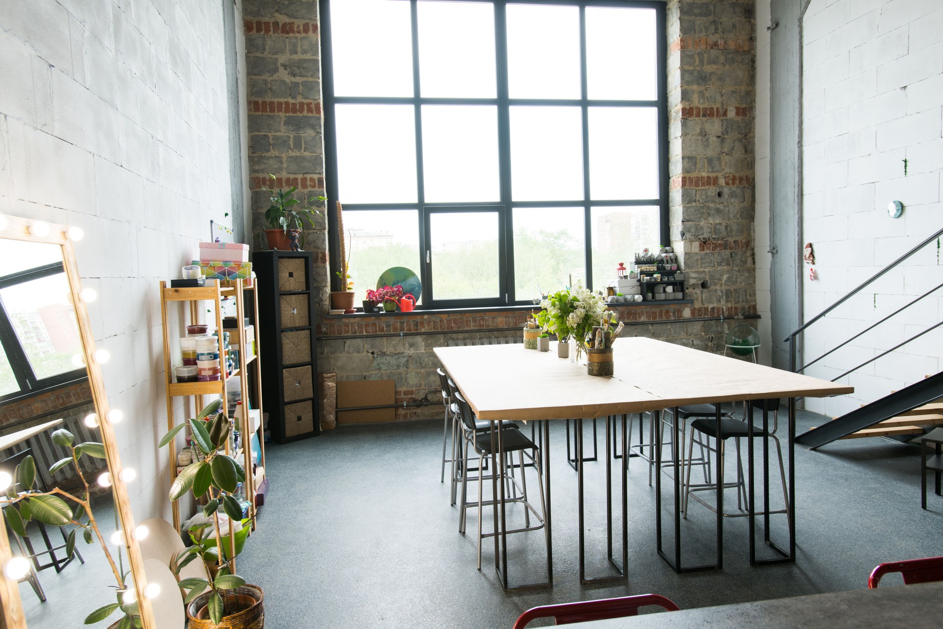 Modern Studio Apartment